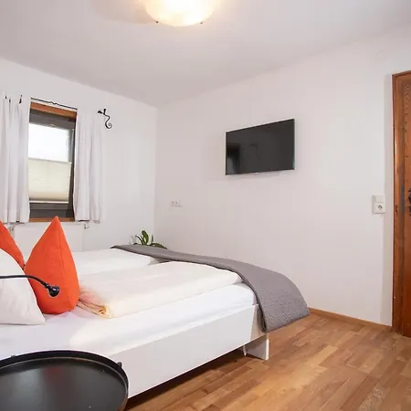 Rosenweg Apartment