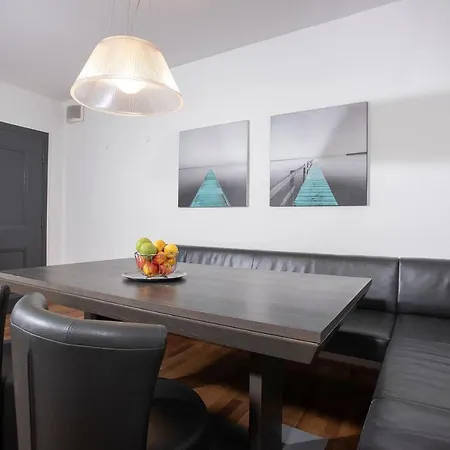 Rosenweg Apartment